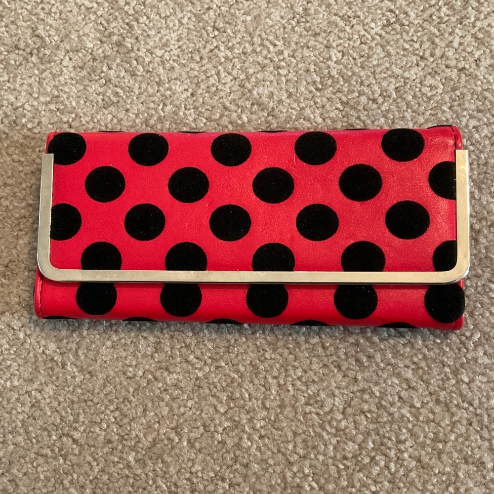 red wallet with black polka dots, 9 x 4